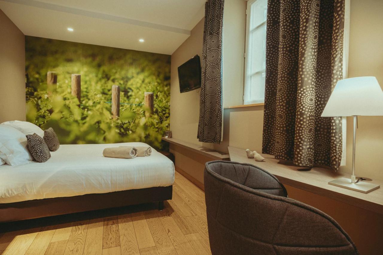 Auberge De Clochemerle, Spa Privatif & Restaurant Gastronomique Vaux-en-Beaujolais Room photo